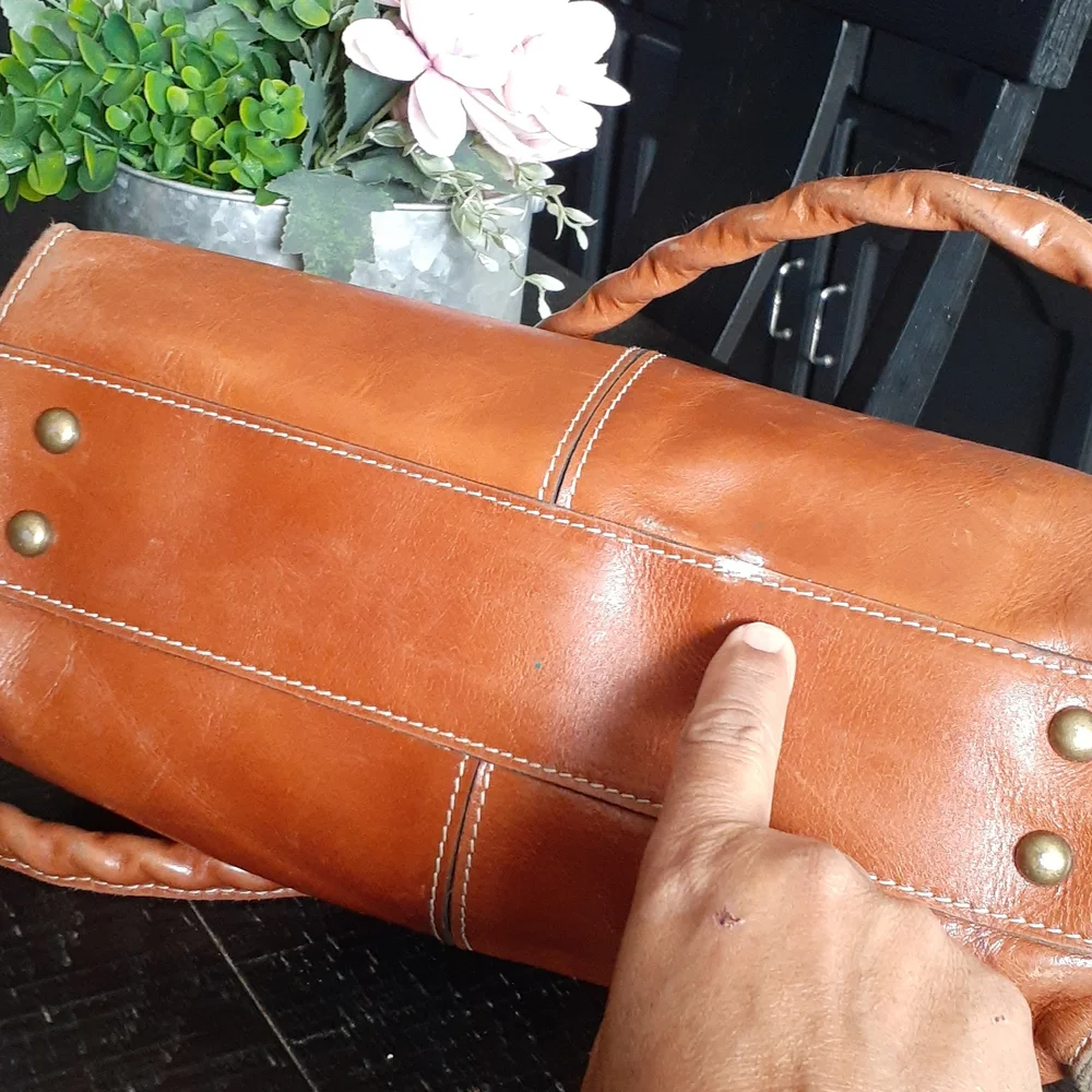 PATRICIA NASH SHOULDER BAG